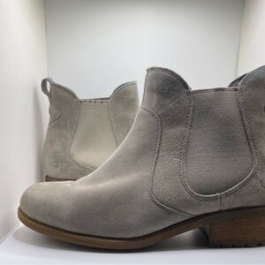 UGG Bonham Chelsea Boot